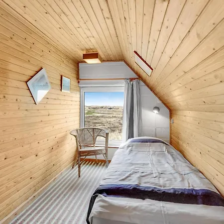 3 Bedroom Lovely In Nyaraló Blåvand