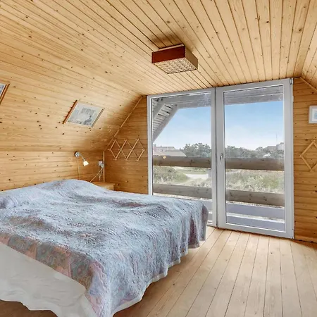 別荘 3 Bedroom Lovely In *