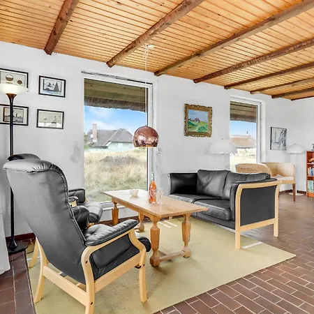 3 Bedroom Lovely In Nyaraló Blåvand